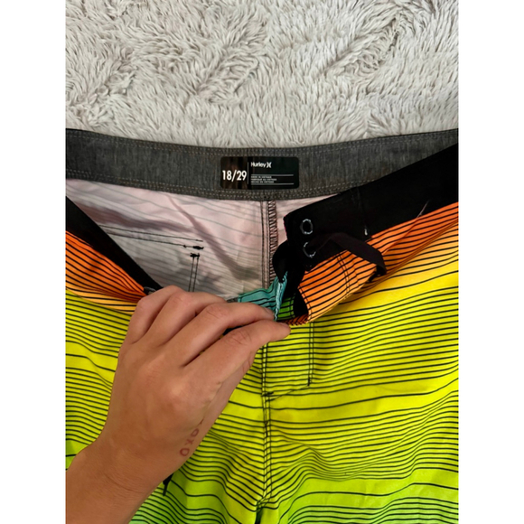 Hurley Youth BoardShorts 18/29, Never Worn, Originally $35 Neon Colorful - Picture 3 of 5